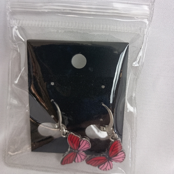 2/30$ Or 3/$35 Western Hot Pink Red Butterfly Snapback Summer Earrings-(#0163) - Picture 2 of 3